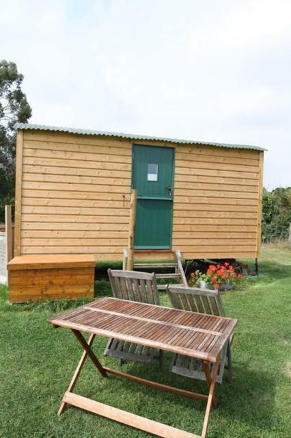 Shepherdshuts-Southeast Hotel Ашфорд Екстериор снимка